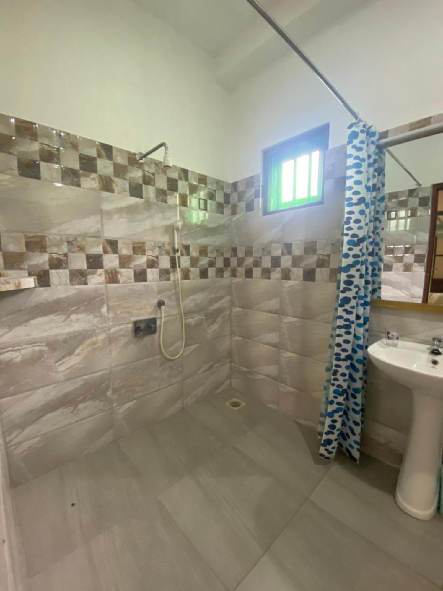 Araliya Suite Inn Hikkaduwa Eksteriør bilde